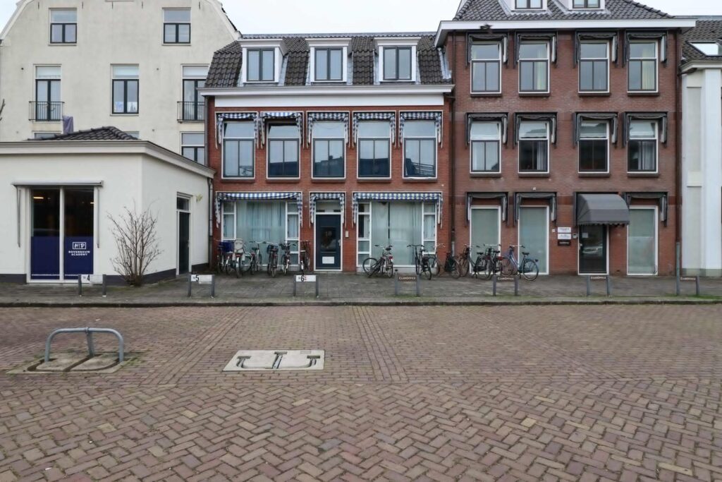 1e Dorpsstraat 18 A